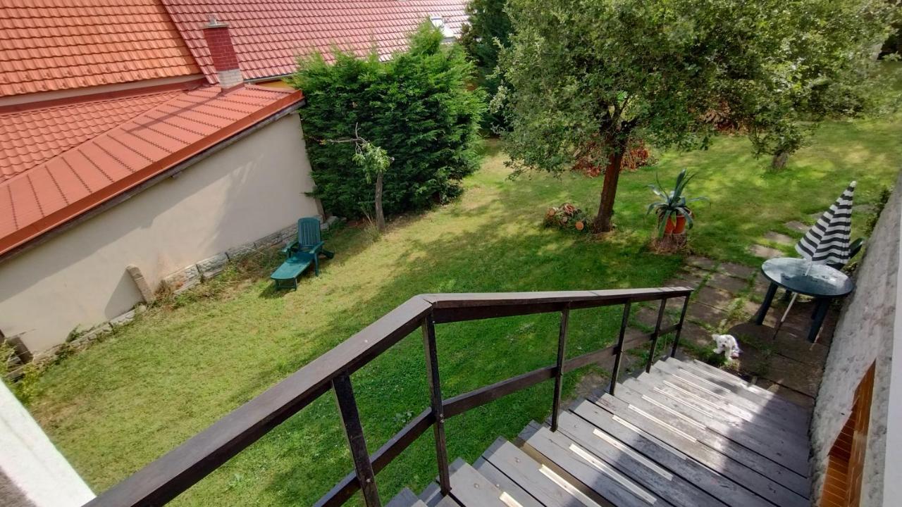 Apartment Zbraslav Old Garden Prag